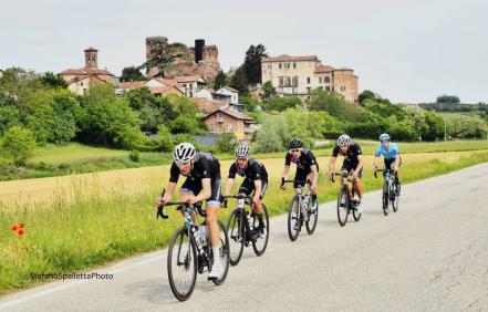 Granfondo Torino 2026 - News header - cinque ciclisti in gara